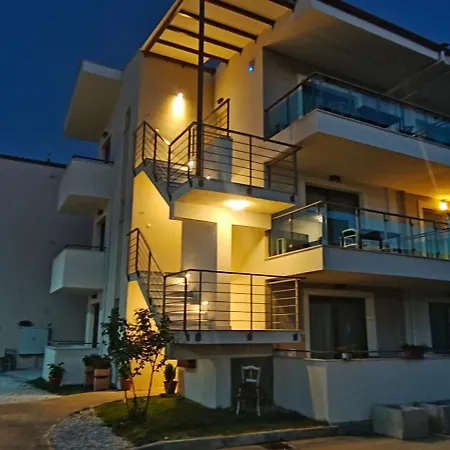 Amphipolis Deluxe Appartement