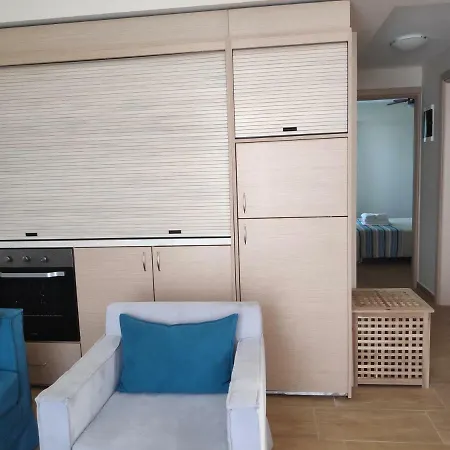 Amphipolis Deluxe Ofrínion