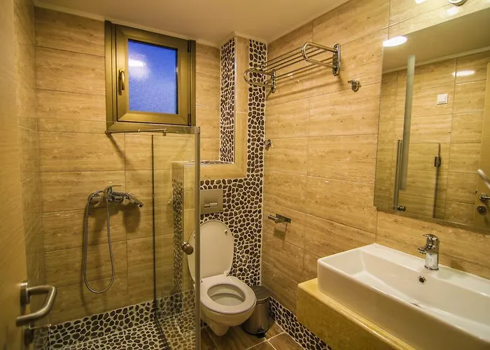 Amphipolis Deluxe 公寓 *